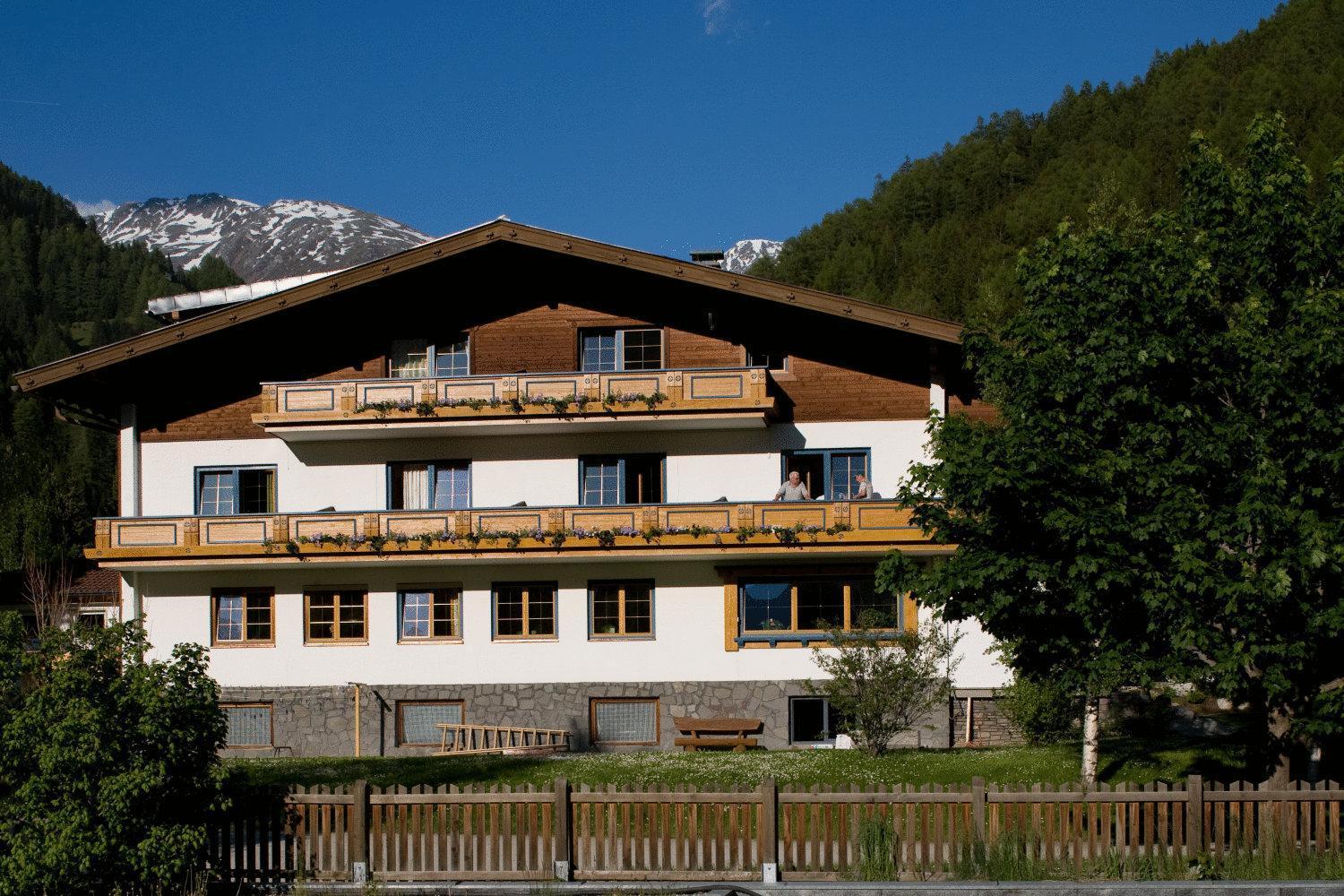 Ferienhaus Alpina Kals am Grossglockner Luaran gambar